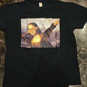 Tee shirt dabbing Mona Lisa size M